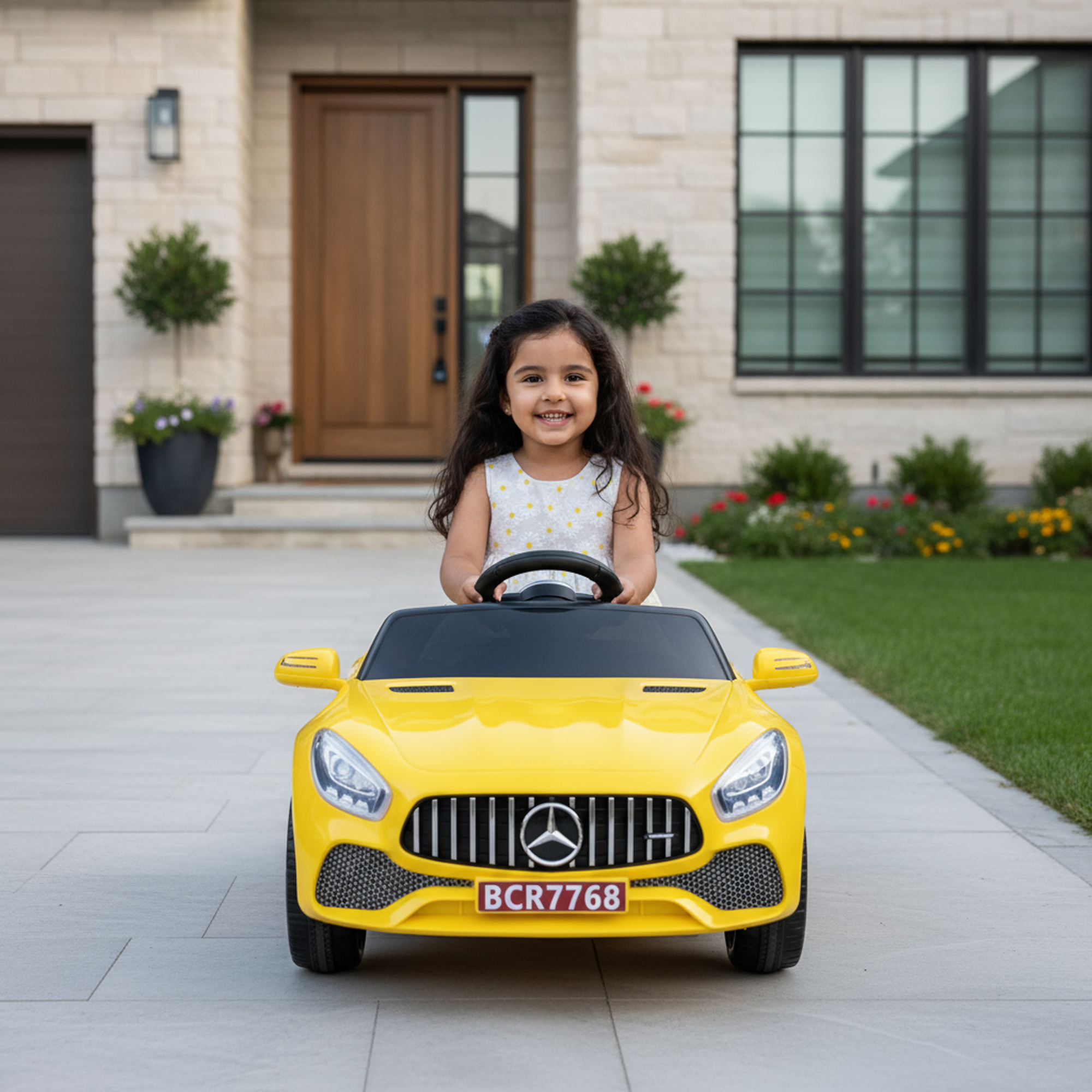 سيارة مرسيدس صفراء كهربائية للأطفال - الصورة 4